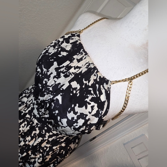 Balmain black and White Halter Maxi goddess style dress with golden chain on top - Picture 8 of 9